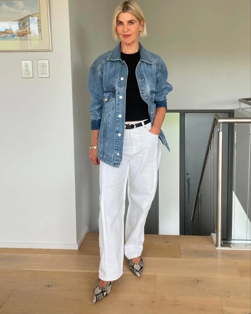 8- A Relaxed Weekend Take on White Jeans