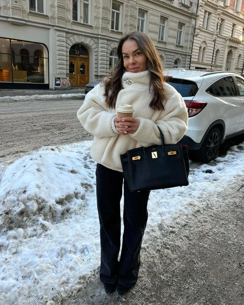 9- Keep Camel Outerwear Timeless