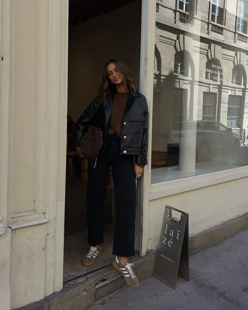 5- Keep Casual Outfits Simple