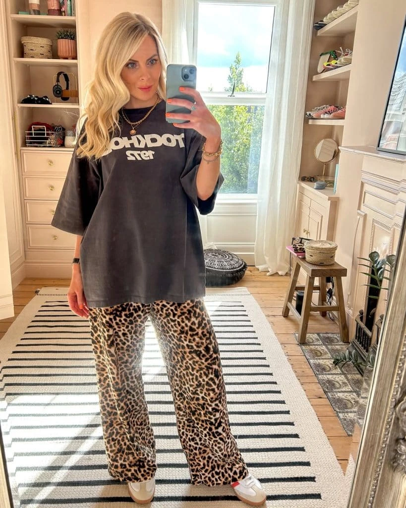 9- Make Them Casual with Sneakers