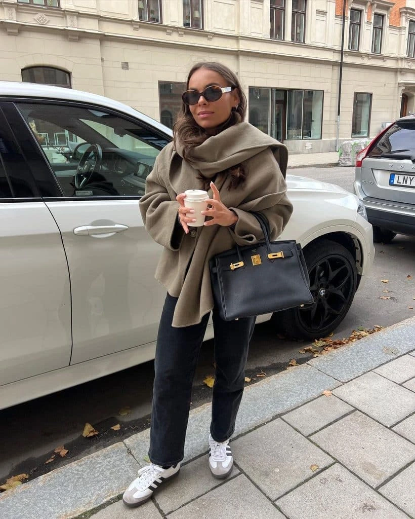 1- Oversized Knit with Burgundy Accessories