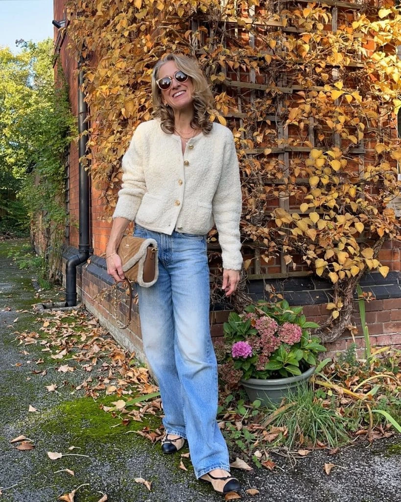 1- Straight-Leg Jeans with Polished Layers
