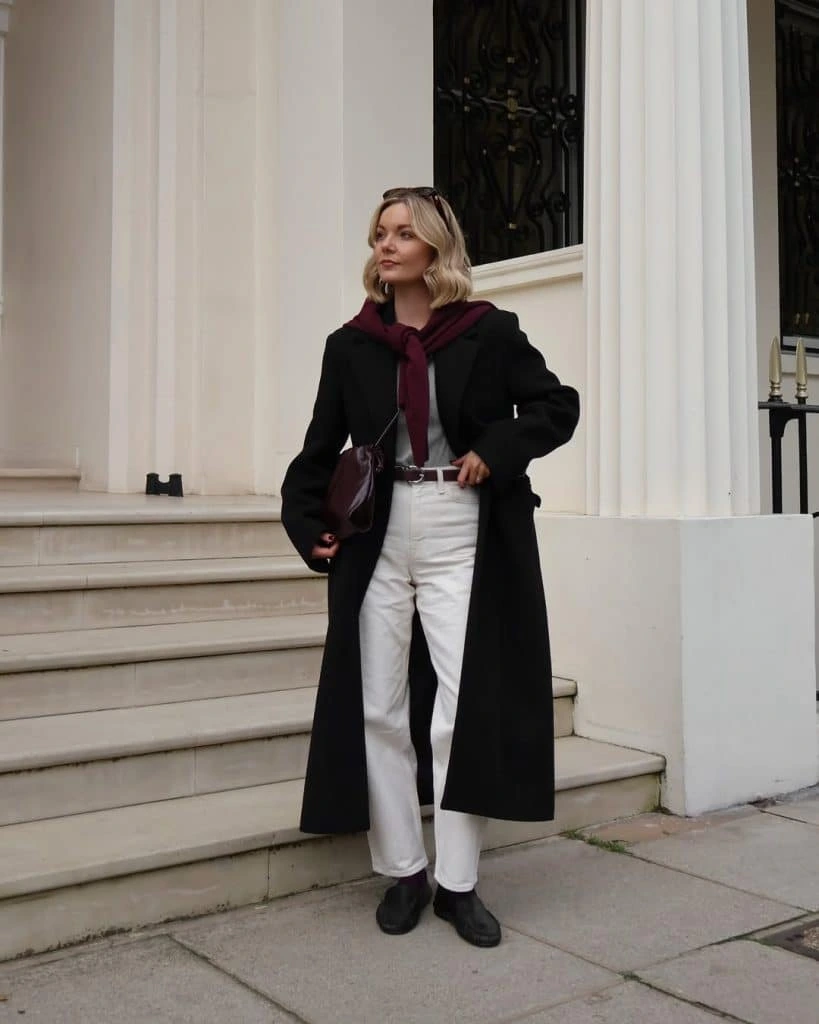 3- Straight-Leg White Jeans Stay Timeless