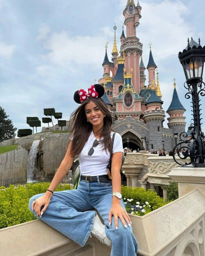 11- The Disney T-Shirt and Jeans Classic