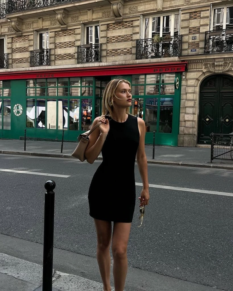 11- The Sleeveless Little Black Dress