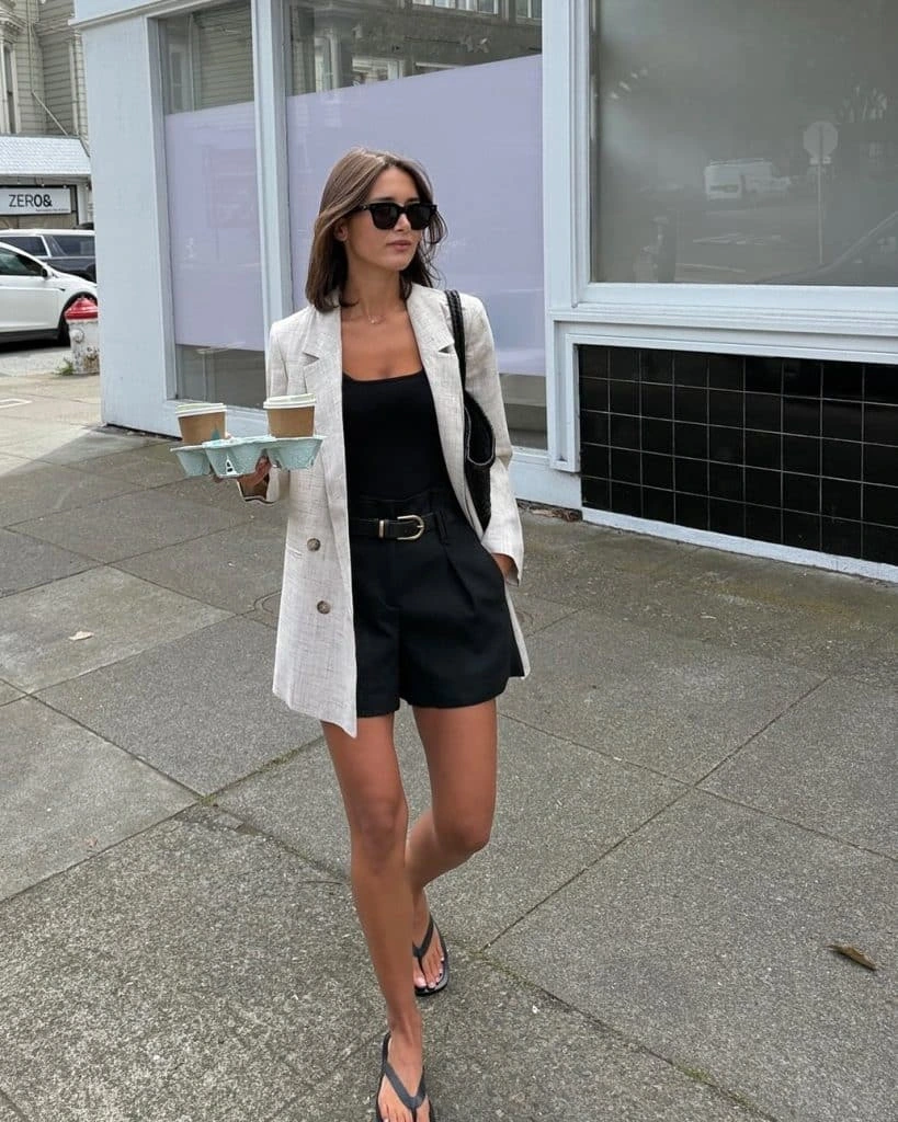 6- Try a Monochrome Outfit