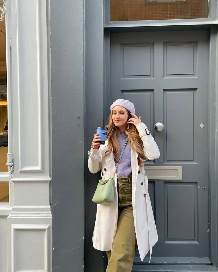 winter work outfits for petites Image Credit: @laurenncarmen