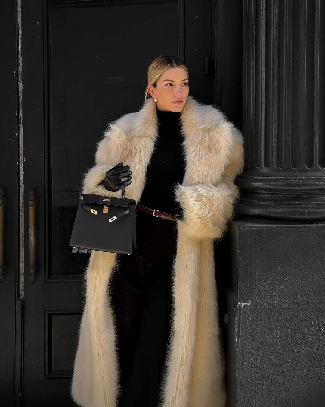 20- Cream Faux Fur over Black