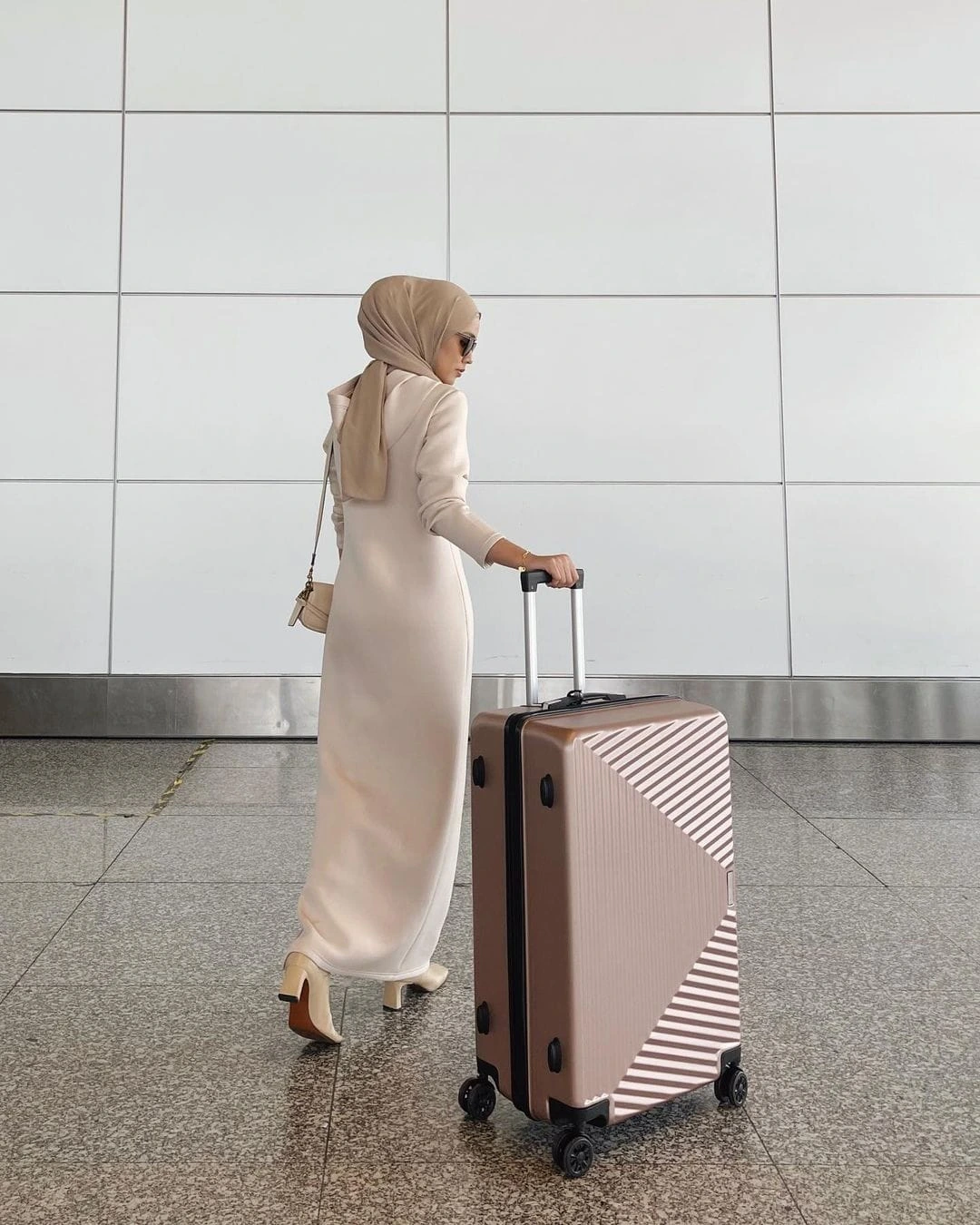 4- Cream Maxi Dress and Hijab